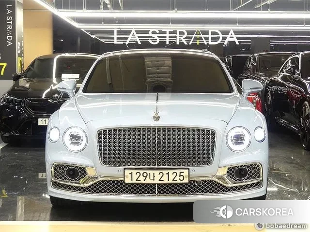 Bentley Flying Spur 3rd Generation 2022 Небесно-голубой из Кореи