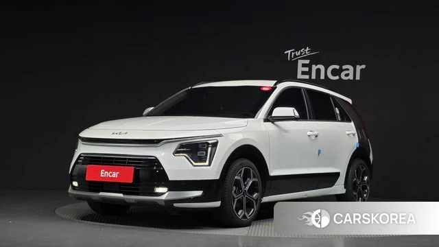 Kia Di Ol Nu Niro 2022 Белый из Кореи