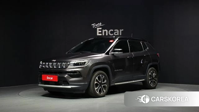 Jeep Compass 2nd Generation 2022 Серый из Кореи