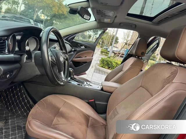 Buick Regal 2018 Красный из Китая