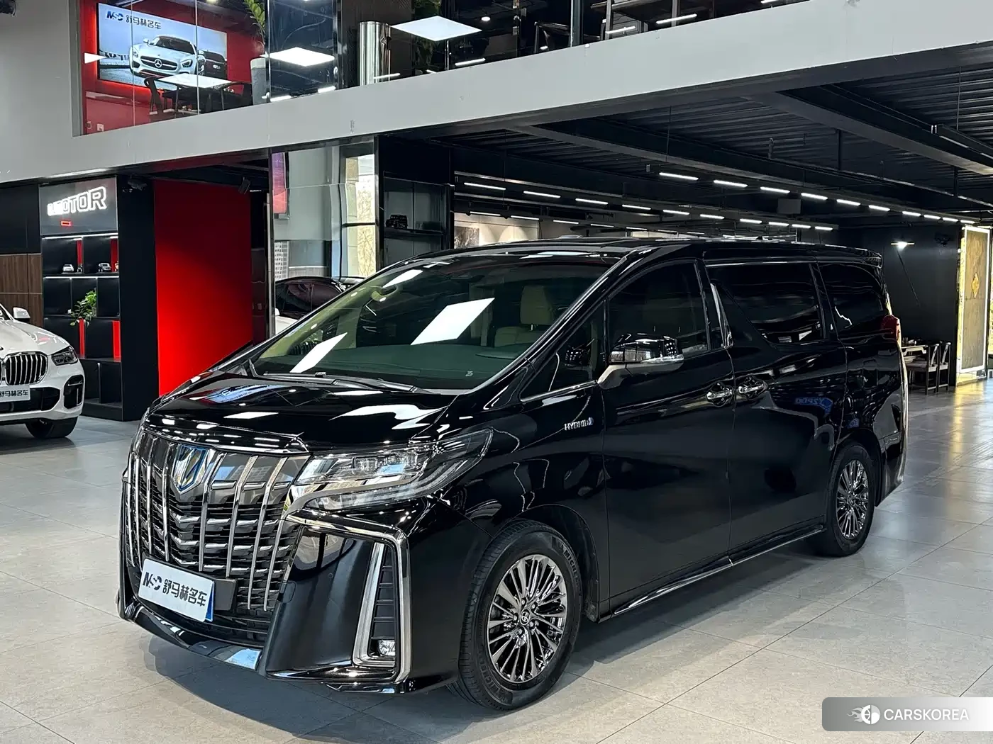 Toyota Alphard 2023 Черный из Китая