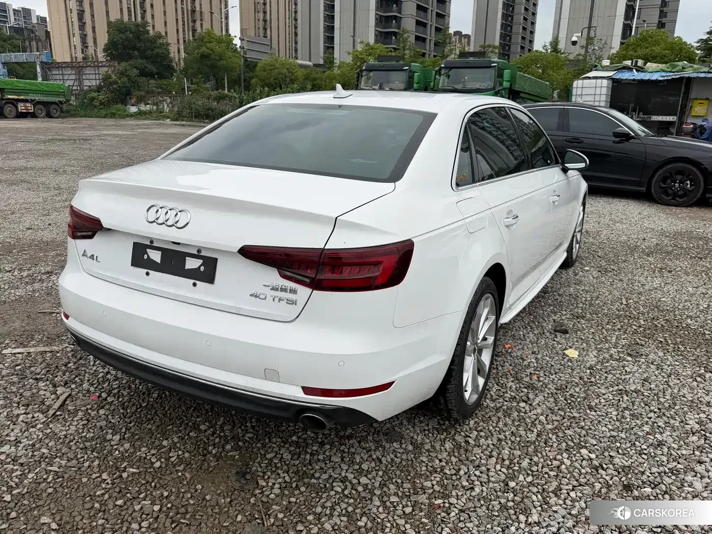 Audi A4L 2018 Белый из Китая