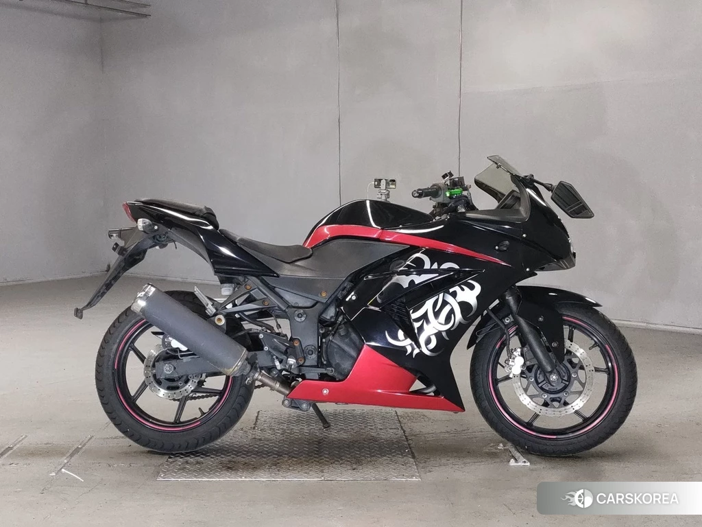 Проданный Kawasaki NINJA 250R id 4163952 из Японии, фото 2