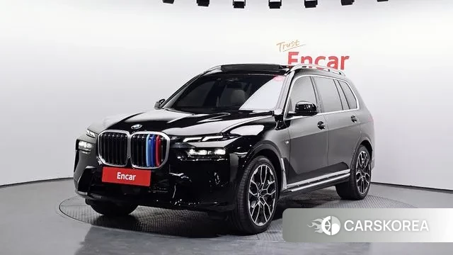 BMW X7 (G07) 2023 Черный из Кореи