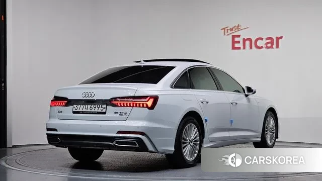 Audi A6 (C8) 2020 Белый из Кореи