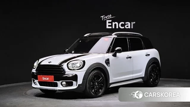 Mini Cooper Countryman 2019 Белый из Кореи