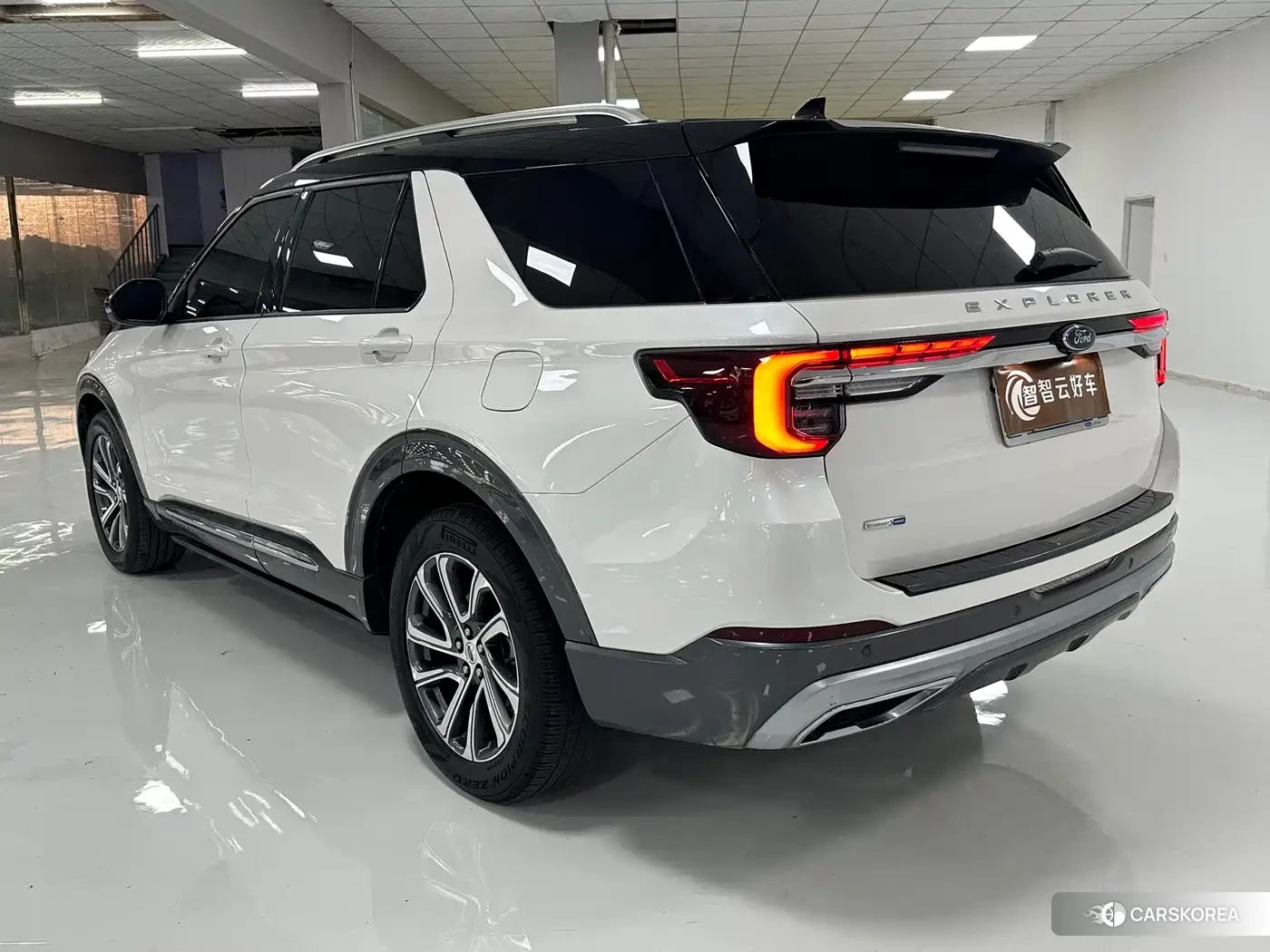 Ford Explorer 2023 Белый из Китая