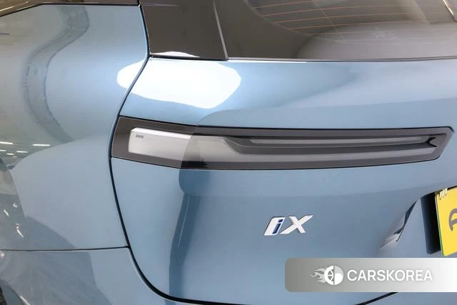 BMW iX 2023 Синий из Китая