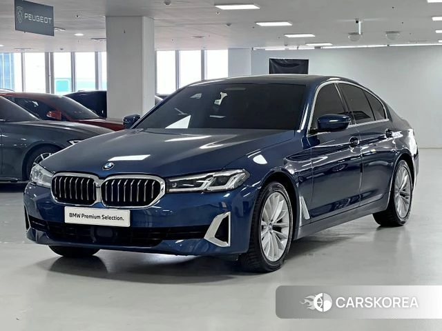 BMW 5 Series (G30) 2021 Синий из Кореи