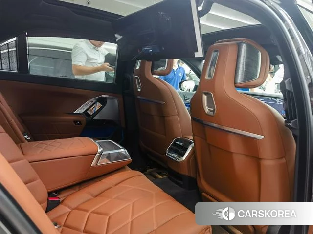 BMW 7 series 2024 Черный из Китая