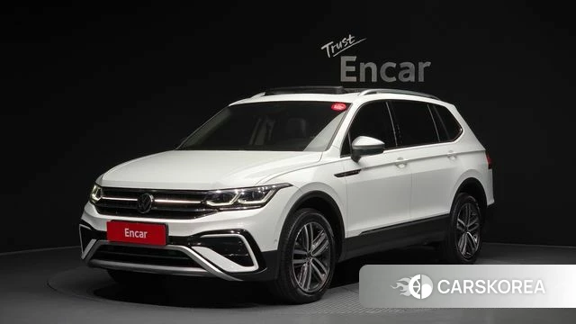 Volkswagen Tiguan Allspace 2023 Белый из Кореи
