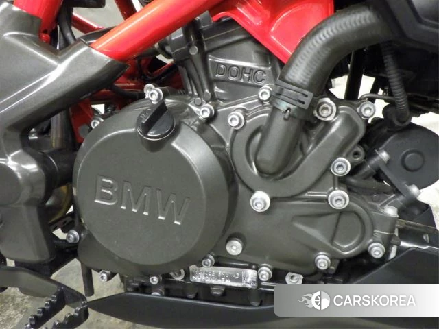 Engine photo