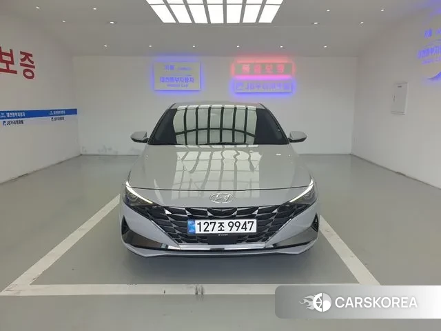 Hyundai Avante (CN7) 2022 Серебристо-серый из Кореи
