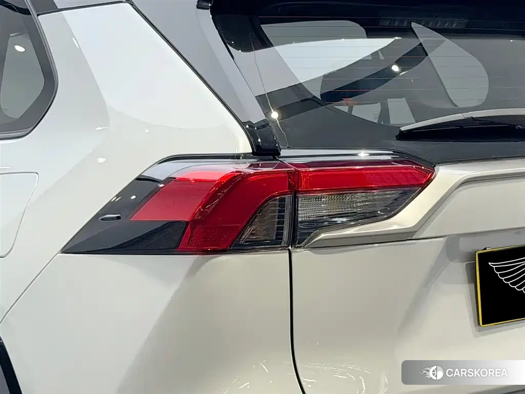 Toyota RAV4 2026 Белый из Китая