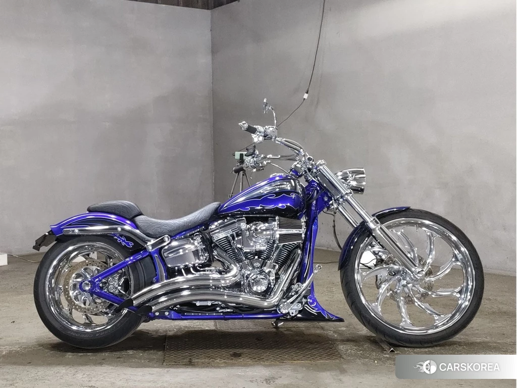 Проданный Harley-Davidson Softail Breakout FXSB CVO 2014 из Японии, фото 2