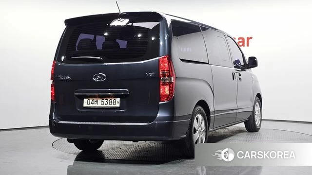 Hyundai The New Grand Starex 2018 Серый из Кореи