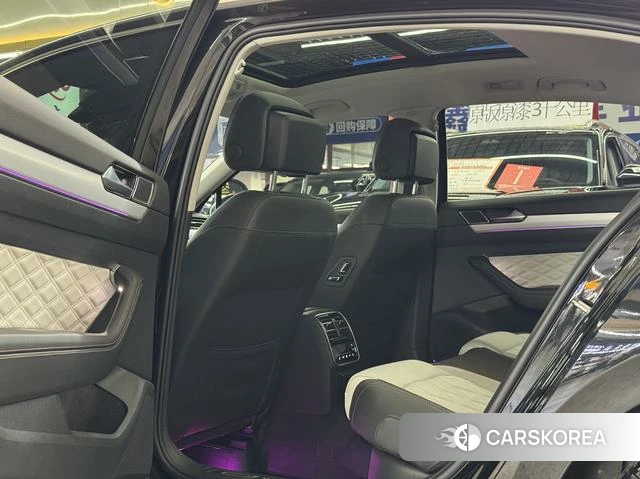 Volkswagen Magotan 2025 Черный из Китая