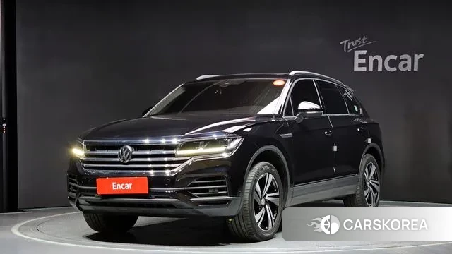 Volkswagen Touareg 3rd generation 2020 Черный из Кореи