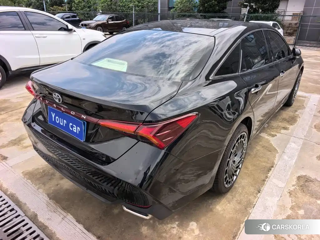 Toyota Avalon 2022 Черный из Китая