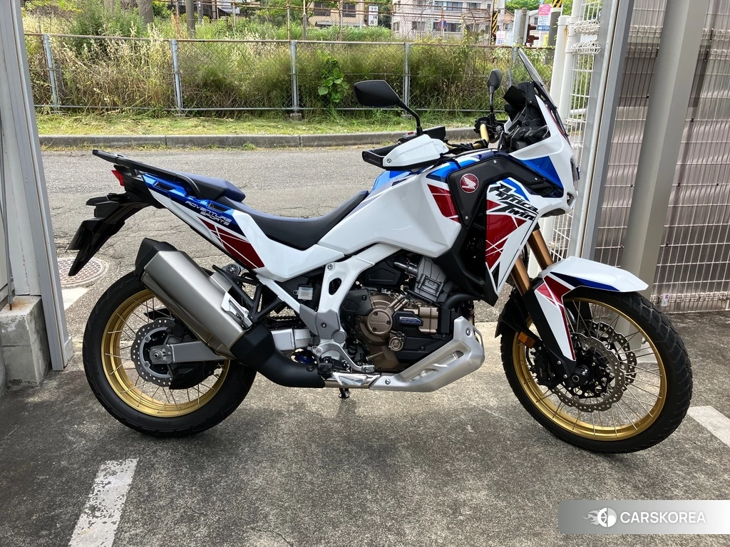 Проданный Honda CRF1100L AFRICA TWIN ADV ES DCT 2024 из Японии