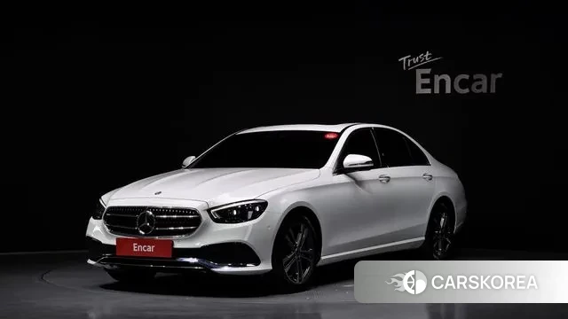 Mercedes-Benz E-Class W213 2021 Белый из Кореи