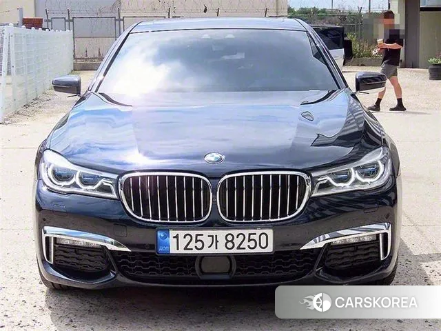 BMW 7 Series (G11) 2018 Черный из Кореи