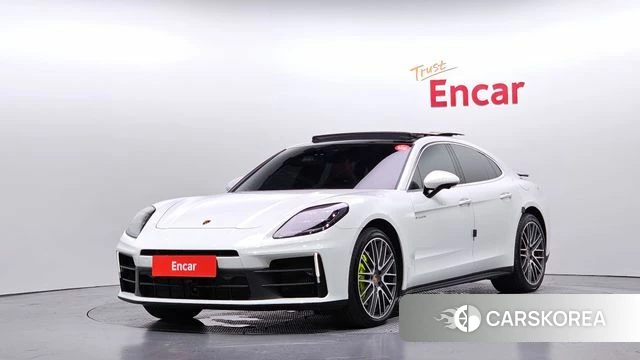 Porsche Panamera (976) 2025 Белый из Кореи