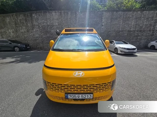 Hyundai Staria 2024 Желтый из Кореи