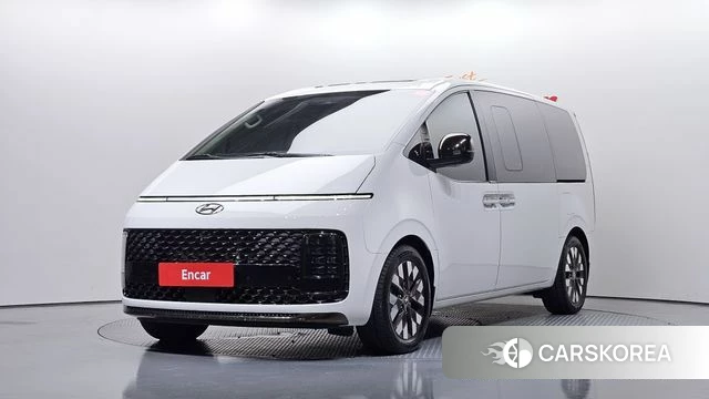Hyundai Staria 2022 Белый из Кореи