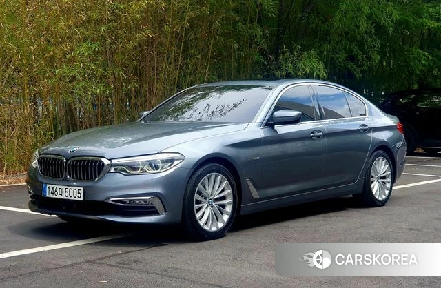 BMW 5 Series (G30) 2018 Серый из Кореи