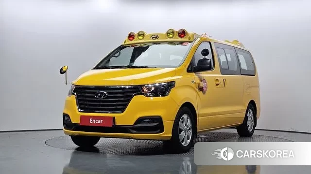 Hyundai The New Grand Starex 2018 Желтый из Кореи