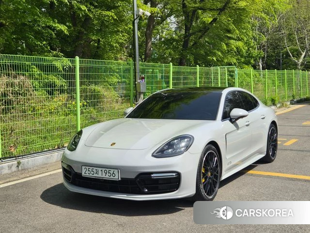 Porsche Panamera (971) 2020 Серебристо-серый из Кореи