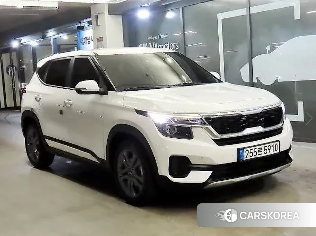 Kia Seltos 2021 Белый из Кореи