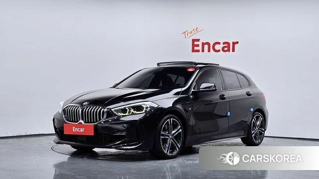 BMW 1 Series (F40) 2021 Черный из Кореи