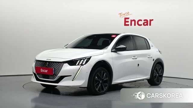 Peugeot e-208 second Generation 2023 Белый из Кореи