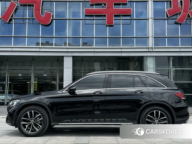 Mercedes-Benz GLC 2022 Черный из Китая