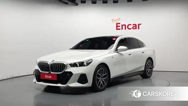 BMW 5 Series (G60) 2024 Белый из Кореи