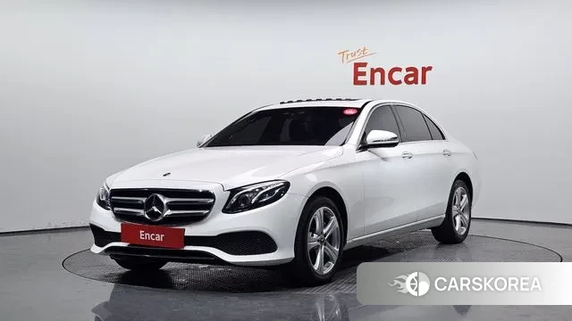 Mercedes-Benz E-Class W213 2018 Белый из Кореи