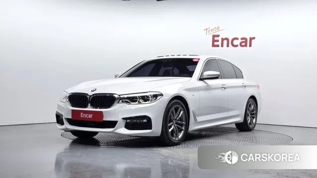 BMW 5 Series (G30) 2018 Белый из Кореи