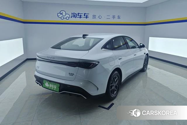 BYD Seal 06DM 2025 Белый из Китая