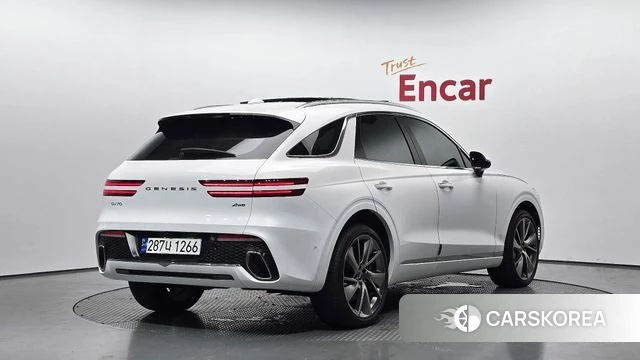 Genesis GV70 2023 Белый из Кореи