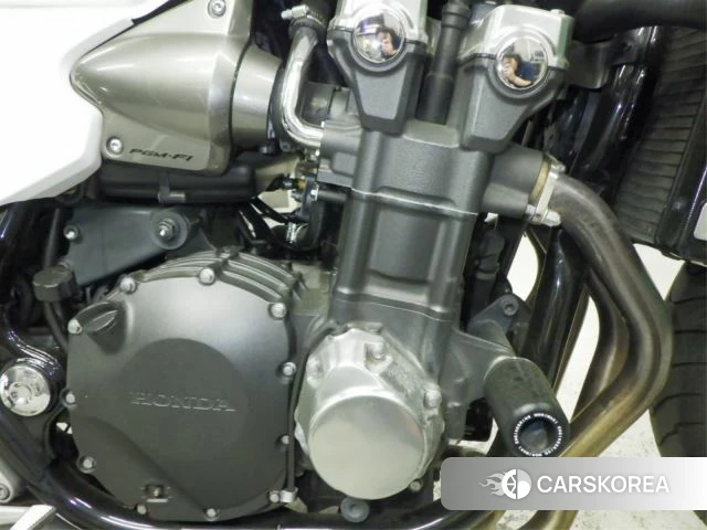 Engine photo