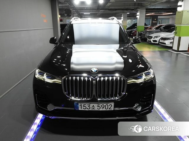 BMW X7 (G07) 2021 Черный из Кореи