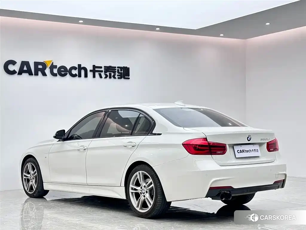 BMW 3 series 2018 Белый из Китая