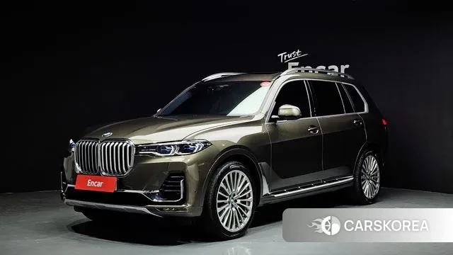 BMW X7 (G07) 2022 Светло-зеленый из Кореи