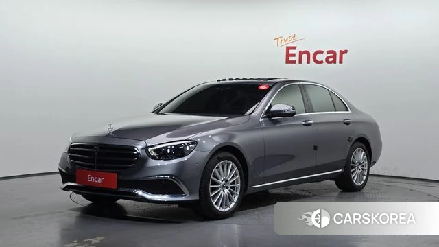 Mercedes-Benz E-Class W213 2022 Серый из Кореи