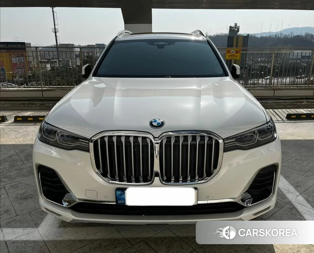 BMW X7 (G07) 2022 Белый из Кореи