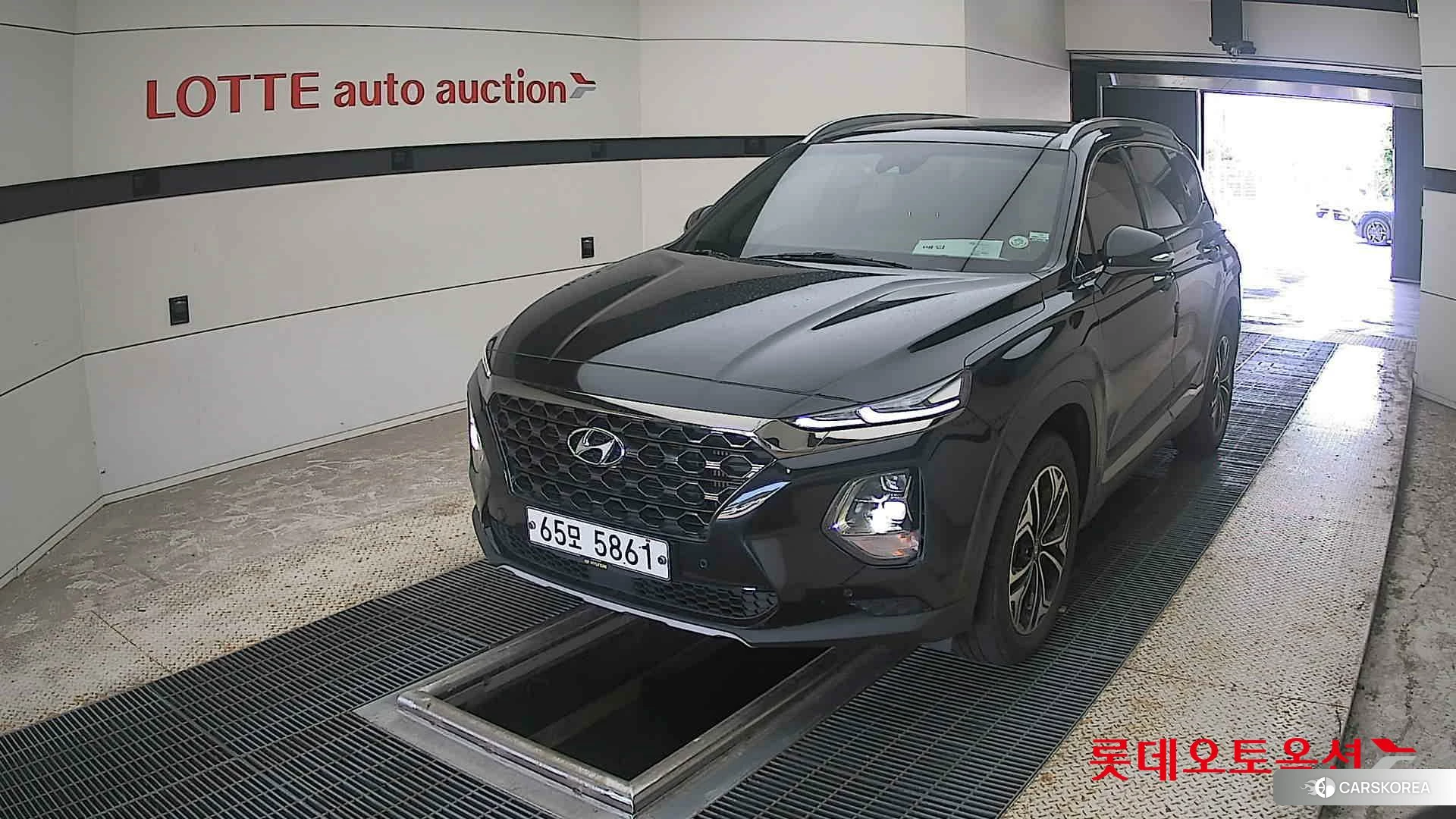 Hyundai Santa Fe 2019 Черный из Кореи