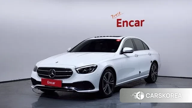 Mercedes-Benz E-Class W213 2021 Белый из Кореи