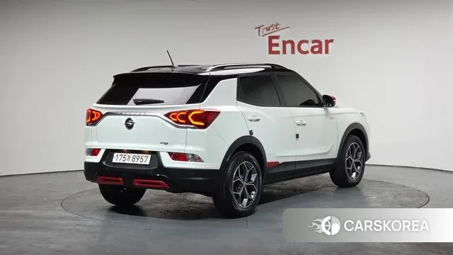Ssangyong Beautiful Korando 2022 Жемчужный цвет из Кореи